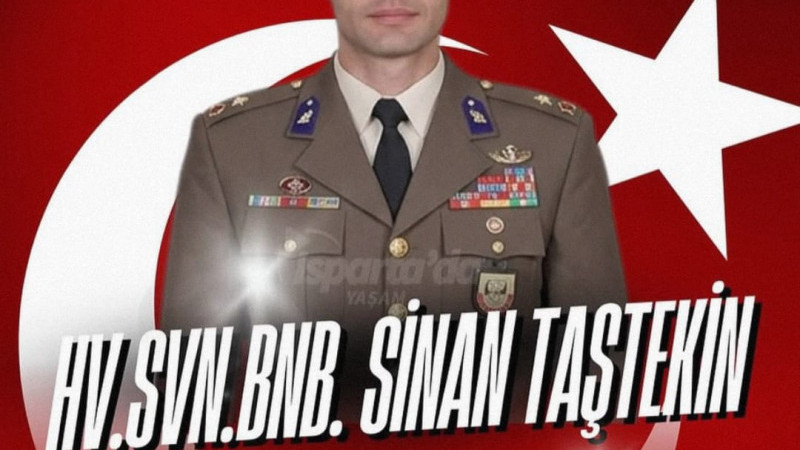 Şehidin Evine Acı Haber Ulaştı  Katar’da meydana gelen helikopter kazasında şehit düşen Ispartalı Hv